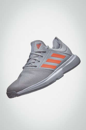 Мужские теннисные кроссовки adidas GameCourt (серые / коралловые)